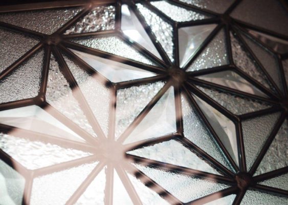 ステンドグラス　高級感